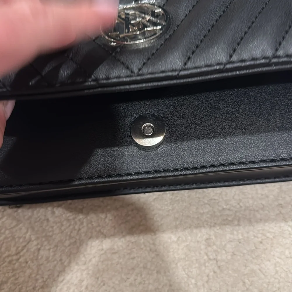 NWT Badgley Mischka Black Crossbody Bag with round logo - Picture 10 of 10
